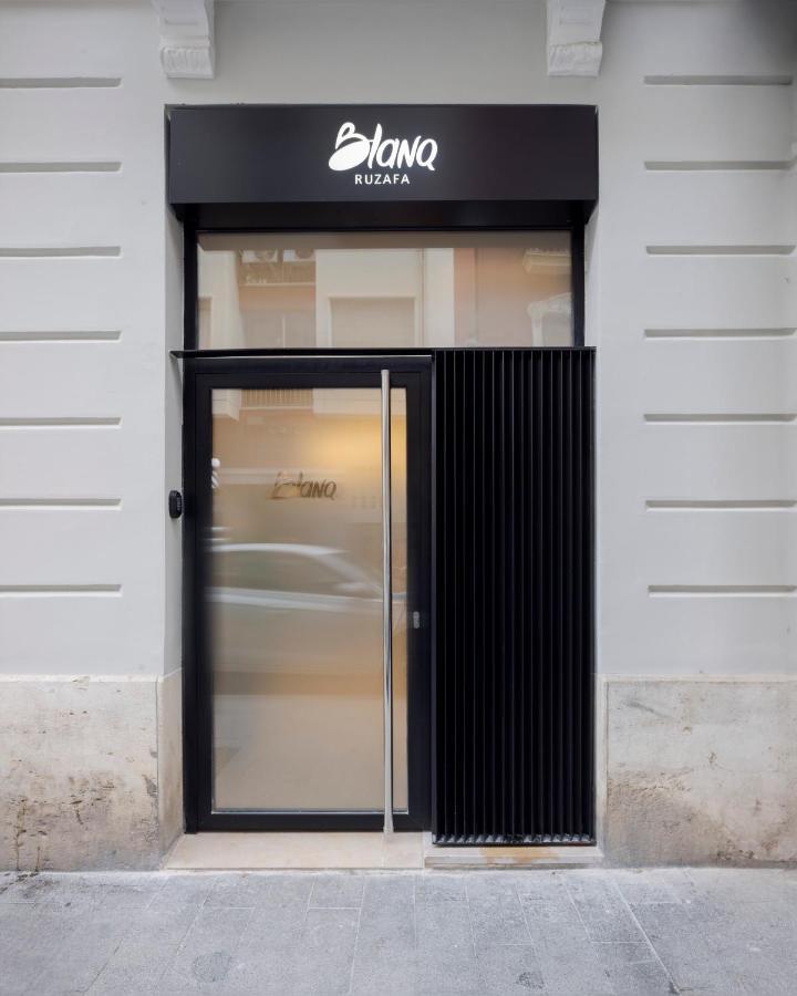 Blanq Ruzafa Hotel Valencia Luaran gambar